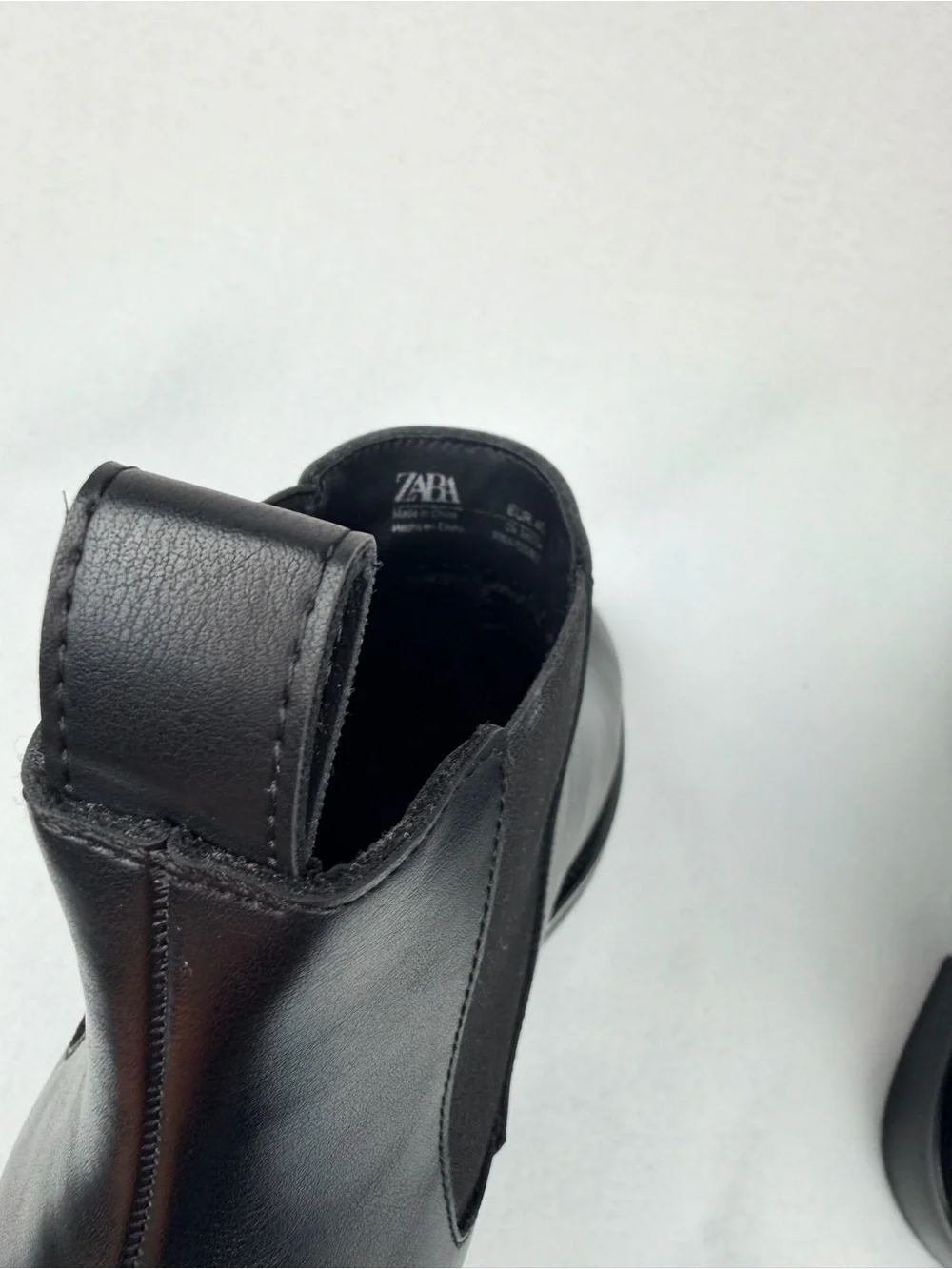 Zara Dress Chelsea Men’s Black Boots with Elastic Panels Size 7